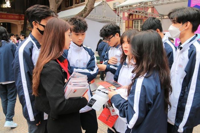 Đại học Việt Nam có "mất giá"?